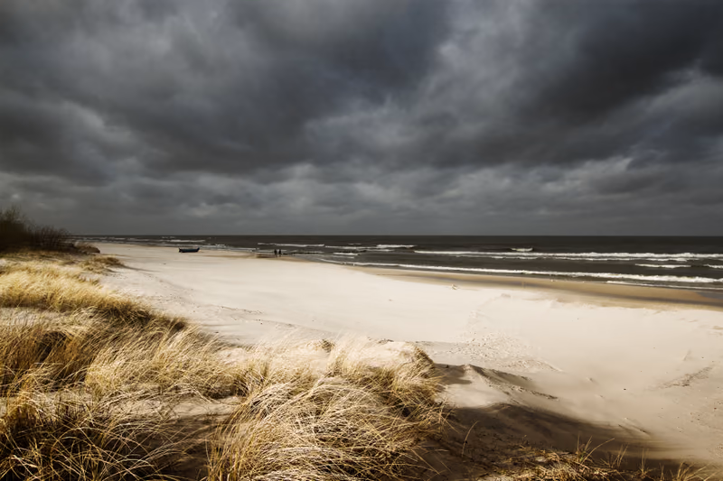 Ostseeküste, weiche Abendstimmung am Strand