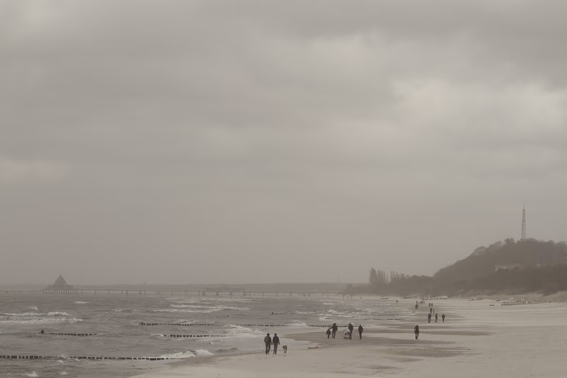Ostsee, Abendlicht über dem Wasser